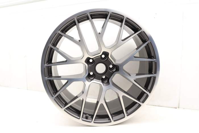 20" Inch Alloy Rim / Wheel (Rs Spyder) 95B601025BG main product photo