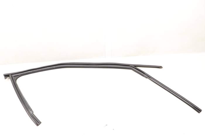 Door Window Glass Channel / Seal 80A837440A main product photo
