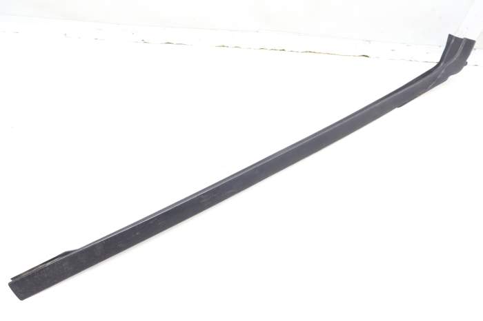 Windshield Drip Molding / Trim 51137399032 main product photo