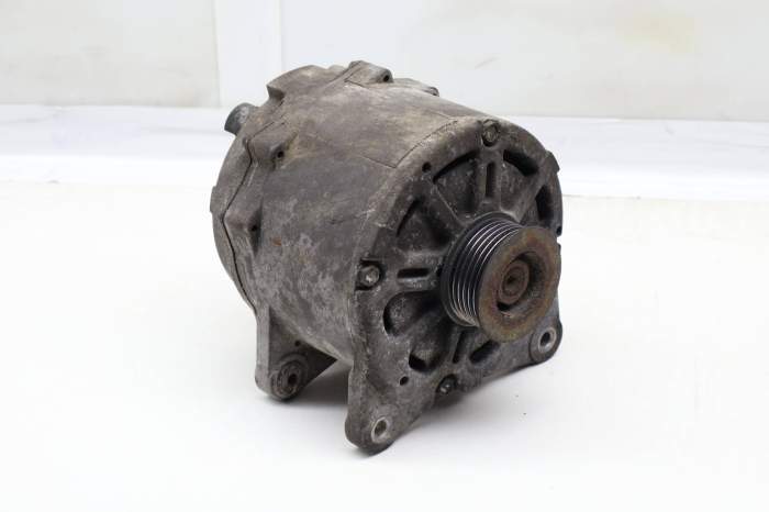Water-Cooled Alternator (190 Amp) 057903015B main product photo