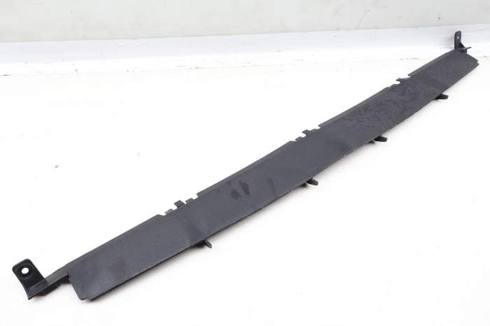 Lower Radiator Air Guide / Duct 8K0121292C main product photo