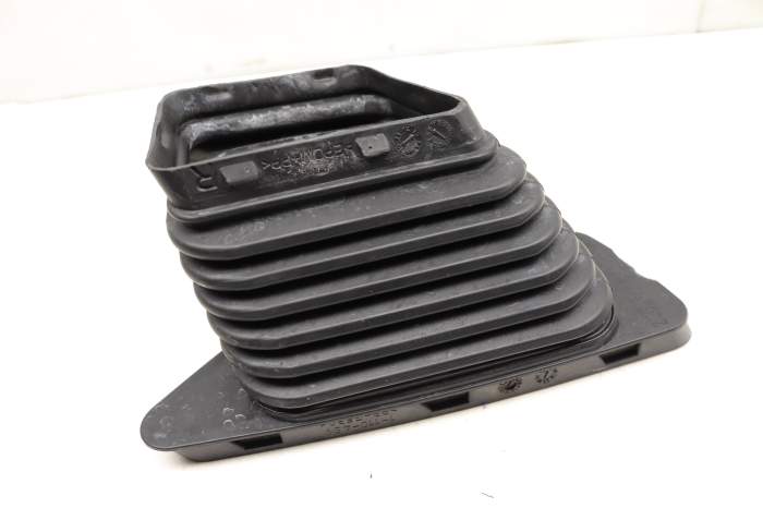 Air Intake Duct 8T0129906A main product photo