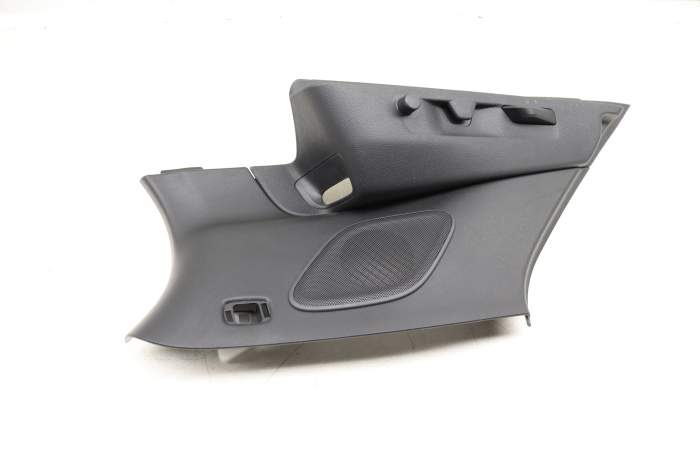 Upper C Pillar Trim 1566904300 main product photo