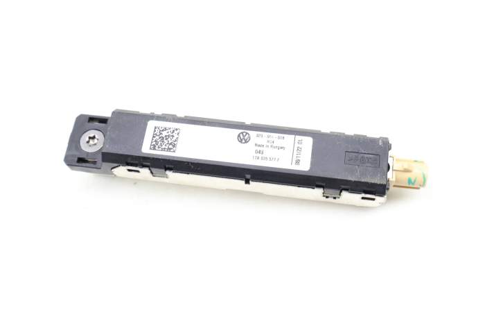 Upper Antenna Booster (Fm) 17A035577F main product photo
