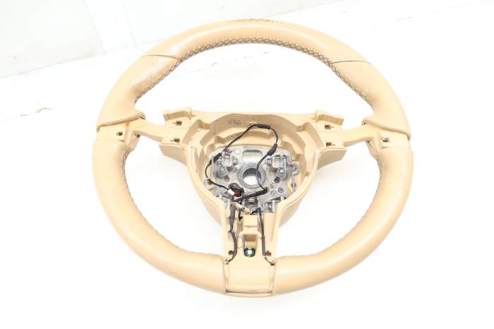 3-Spoke Leather Steering Wheel 7PP419091Q main product photo