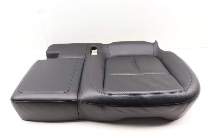 Lower Seat Bottom Cushion (Leather) 7P5885405DK 95852240542 main product photo