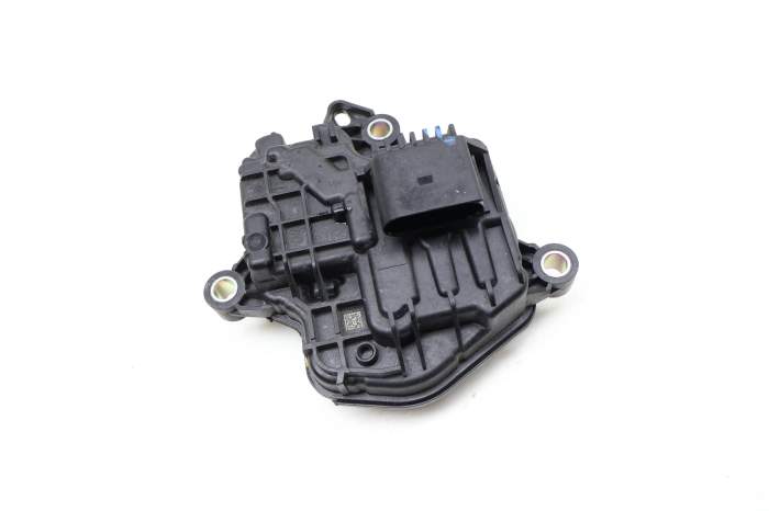 Coolant / Water Pump Actuator Unit 05E907593 main product photo