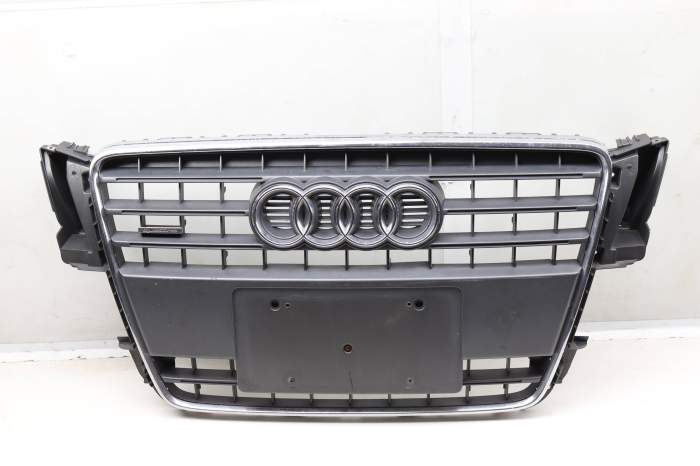 Center Grille Assembly 8T0853651E main product photo
