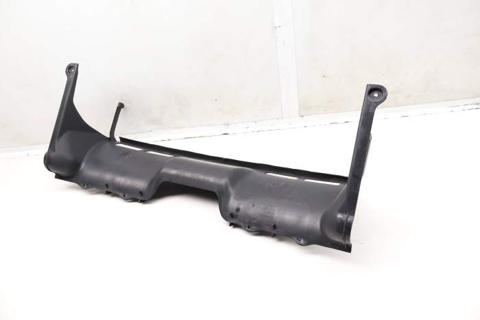 Radiator Air Duct / Guide (Upper) 7L5121285B 95557528500 main product photo