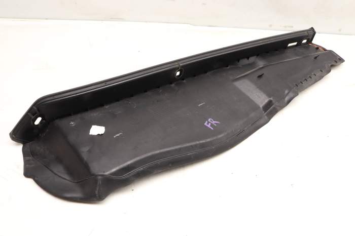 Upper Side Hood Seal / Weather Stripping 51767329400 main product photo