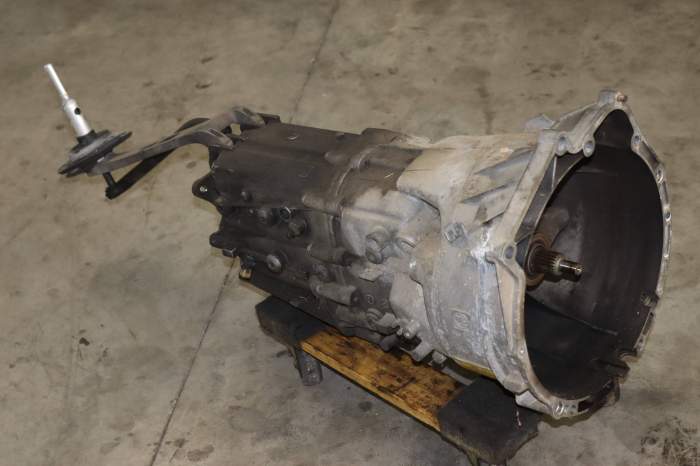6-Speed Manual Rwd Transmission 23007519538 main product photo
