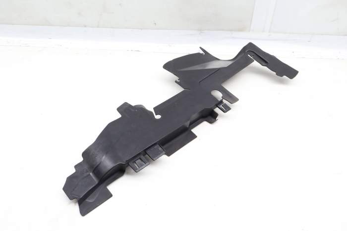 Radiator Air Guide / Duct 8T0121284Q main product photo