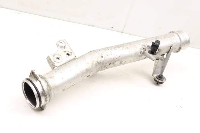 Upper Turbo Intercooler Pipe / Tube / Hose 7L6145762A main product photo