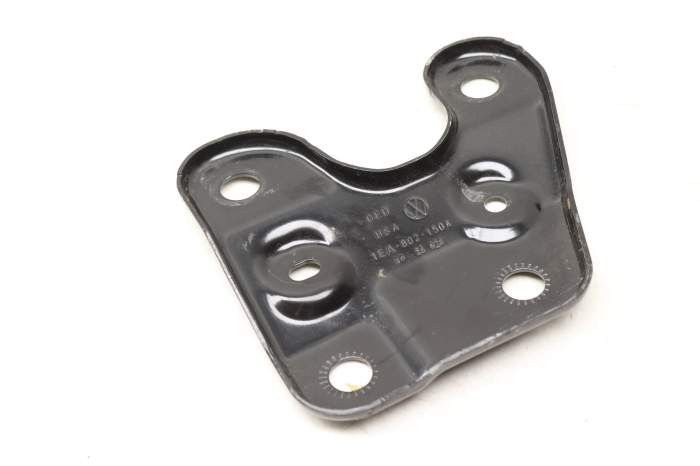 Subframe Support Bracket 1EA802150A main product photo