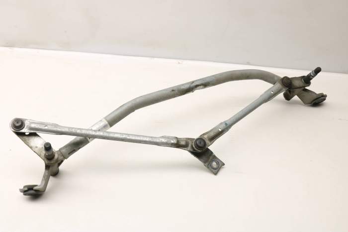 Windshield Wiper Transmission / Bracket 61617213275 main product photo