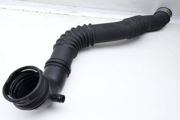 Turbo Intercooler Hose / Line 13717607941 main product photo