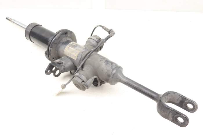 Strut / Shock Absorber 37116851126 main product photo