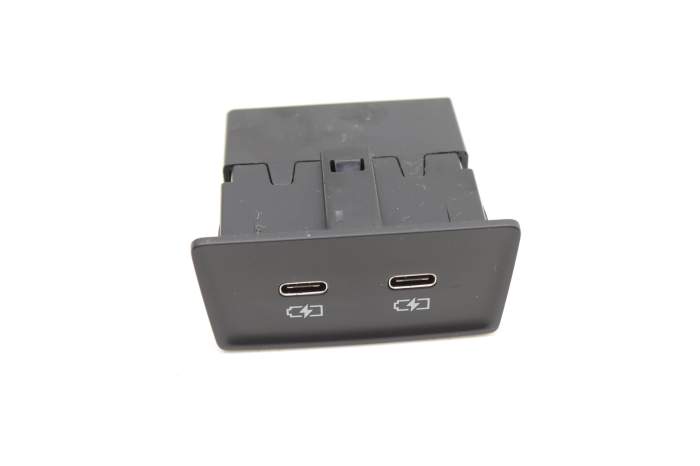 Usb-C Port / Voltage Transformer 8Y0035954 main product photo
