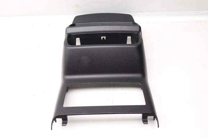 Center Console Air Vent Trim Panel 4M0864147A main product photo