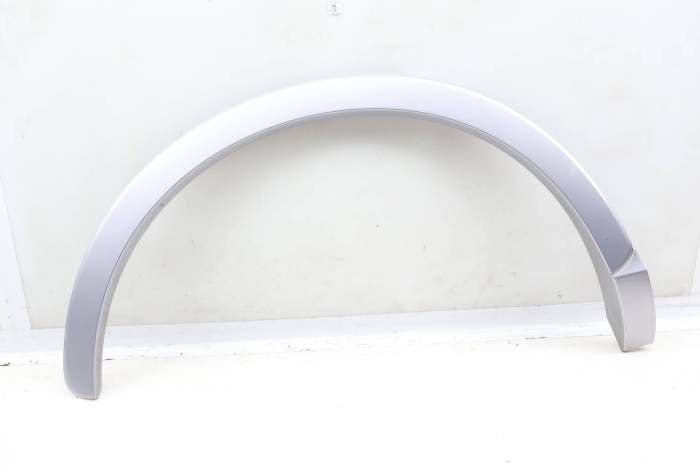 Wheel Fender Flare Trim / Molding 8U0853818A main product photo