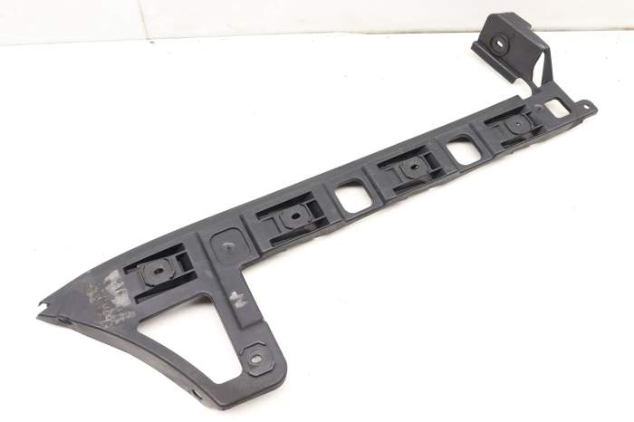 Bumper Guide / Mount Bracket 3C5807394D main product photo