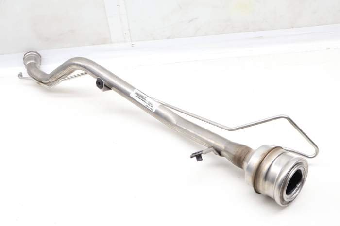 Fuel / Gas Filler Pipe / Hose / Neck 16117303954 main product photo