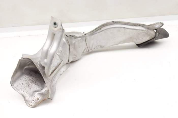 Turbo Air Intake Duct / Tube 11658605502 main product photo