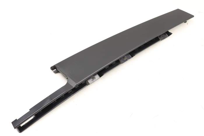Exterior B Pillar Trim / Cover 2GJ839901 main product photo