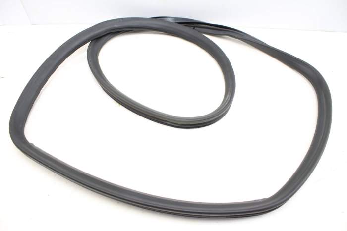 Inner Door Seal / Weather Stripping 8D5833722J main product photo