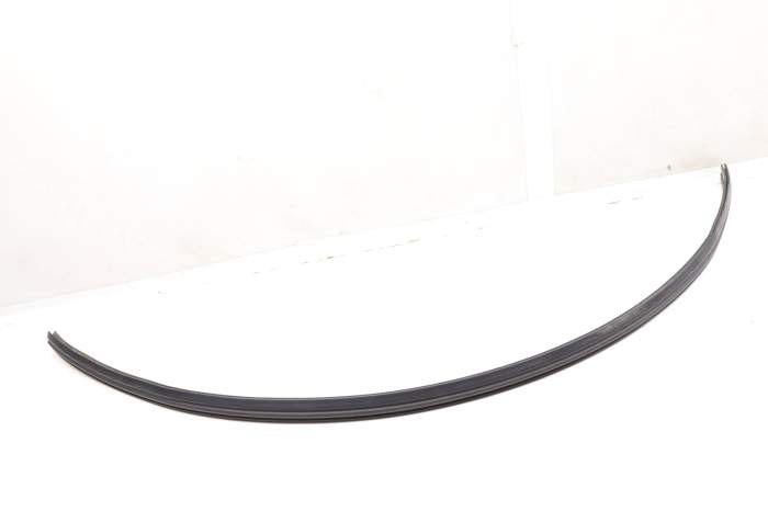 Rain Tray Seal / Weather Stripping 7D0823737 main product photo